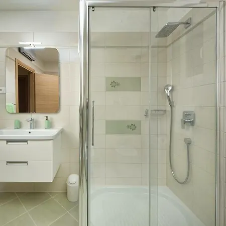 아파트 Rainbow 풀라